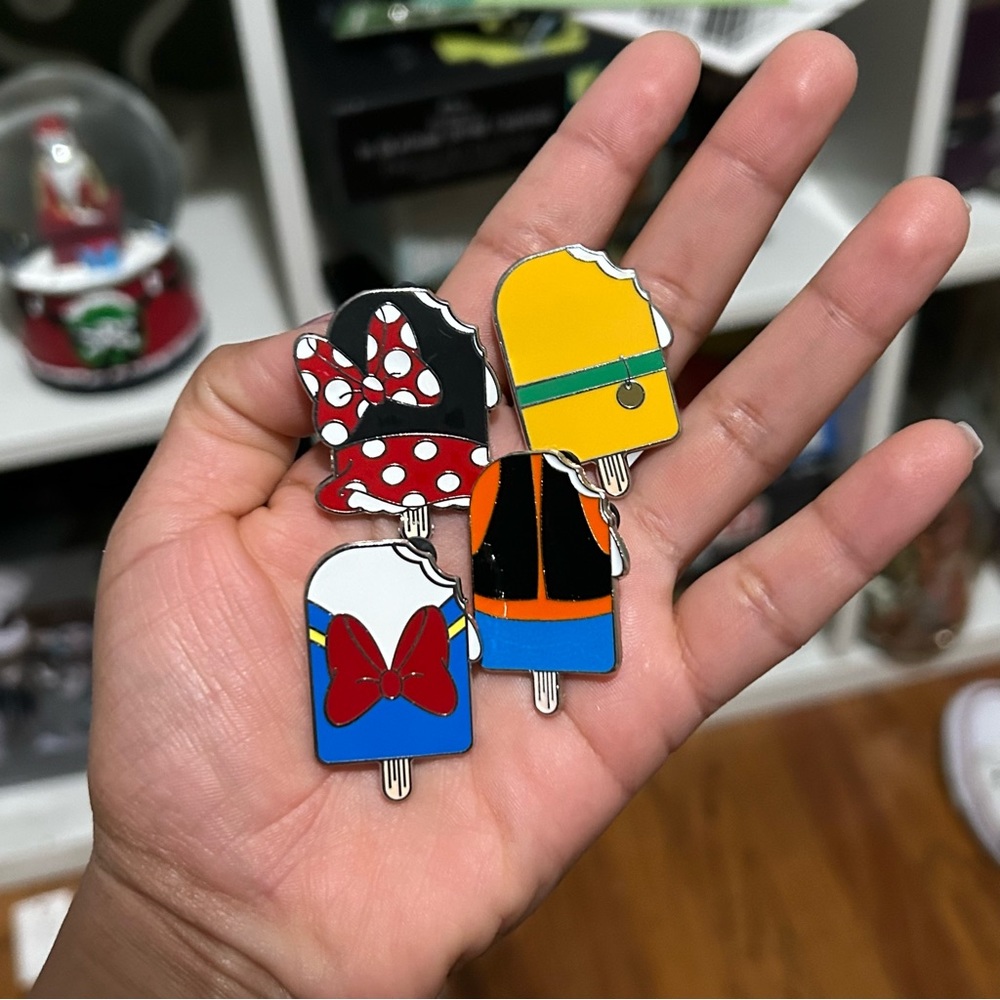 Disney Ice-cream Popsicle Pins Mystery Series/ Lot of 4